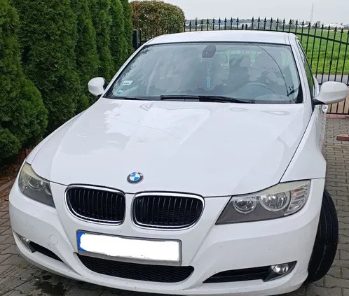 bmw wielkopolskie BMW Seria 3 cena 18000 przebieg: 311830, rok produkcji 2009 z Białystok